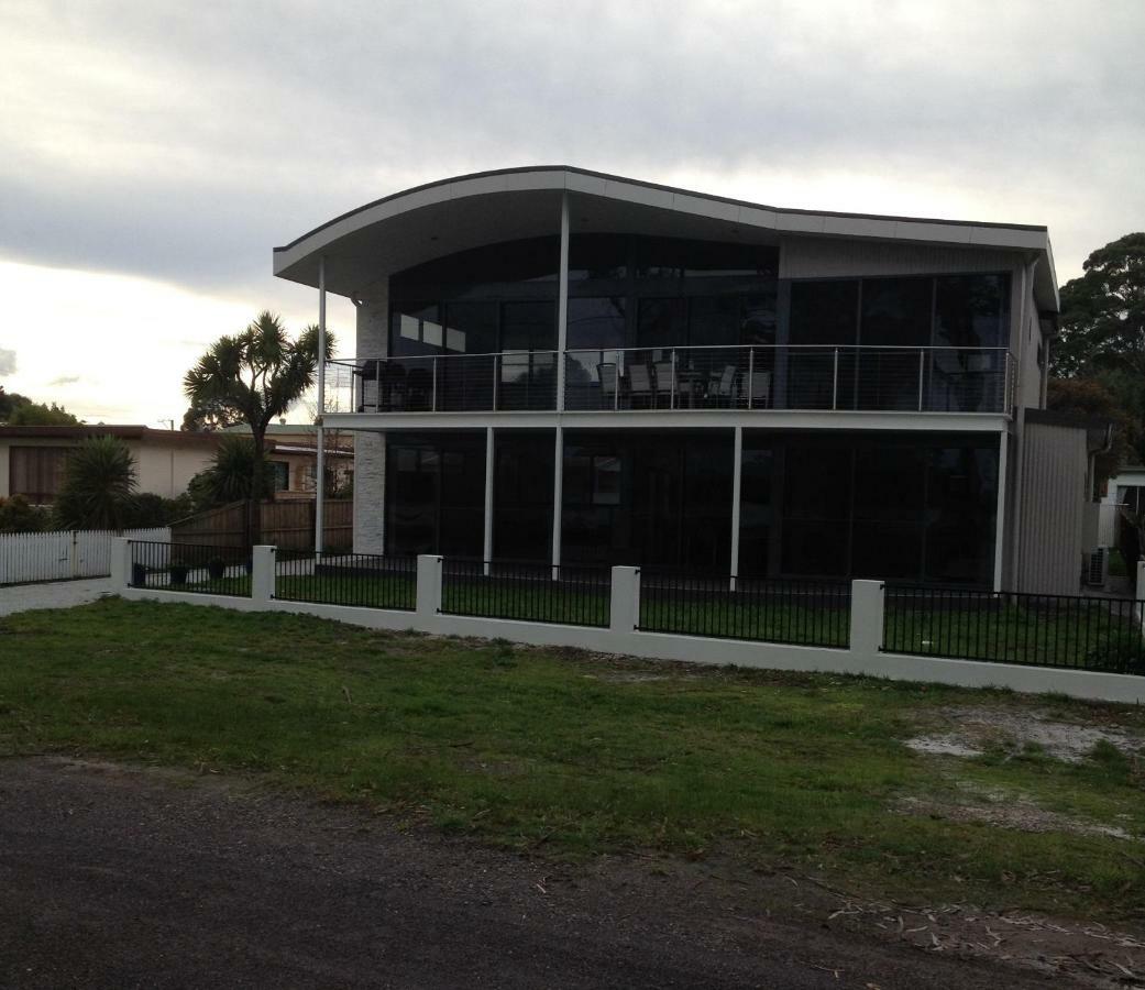 Gull Apartment Strahan Esterno foto